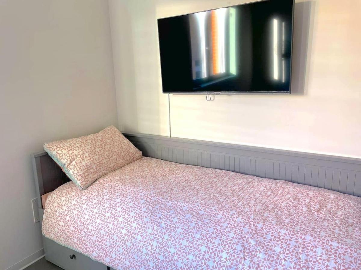 Center - Modern Flat With Free Parking And Wifi - B